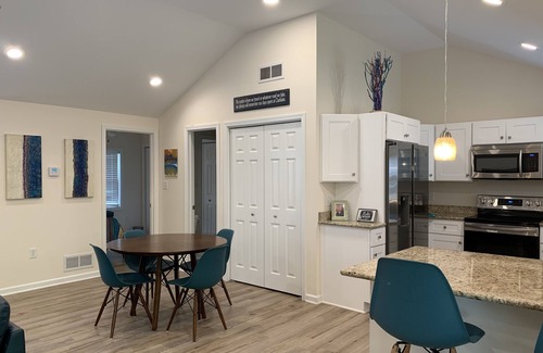 Clarklake Maison | Beautiful lake-access home just steps away from renowned Clark Lake!