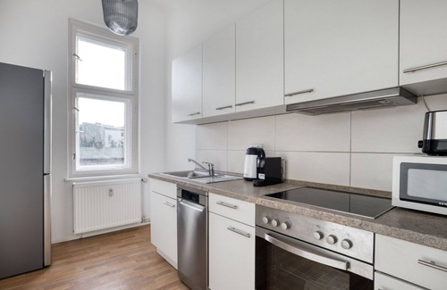 Pankow Appartement | Gorgeous Mitte 1BR nr Bürgerpark Pankow, by Blueground