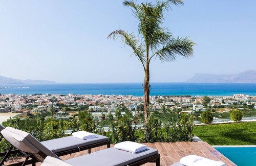 Kissamos Villa | Gorgeous Modern Villa with heated pool in Kissamos