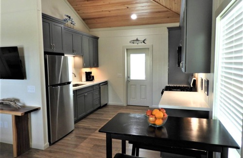 Cherokee Maison | Gorgeous New Waterfront Cottage w Private Dock Views Boat Kayaks Bonefish Flats