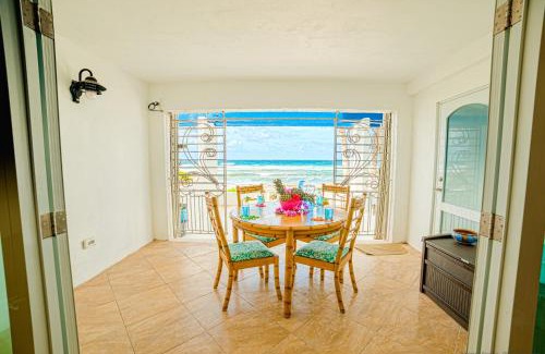 La Grande Princesse Appartement | Gorgeous Ocean Views! Welcome to Bella Breeze! BeachFront 2BR 2BA