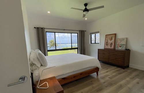 Haleiwa Maison | Gorgeous Oceanfront North Shore Compound Retreat