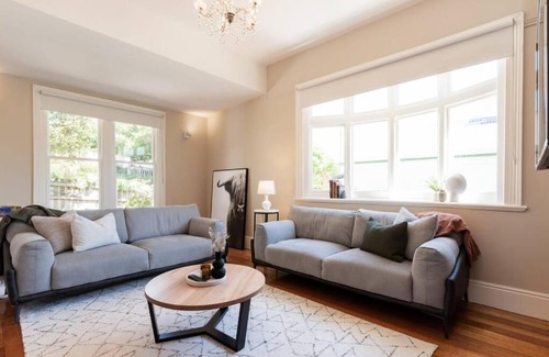 South Launceston Appartement | Gorgeous on Galvin - Close To Town Yet A Mile Away!