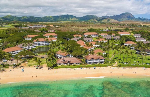 Poipu Copropriété | Gorgeous one-bedroom OV condo at Kiahuna! In Building Three!