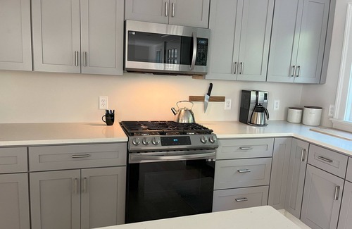 Dartmouth Maison | Gorgeous Padanaram House for Summer 2025
