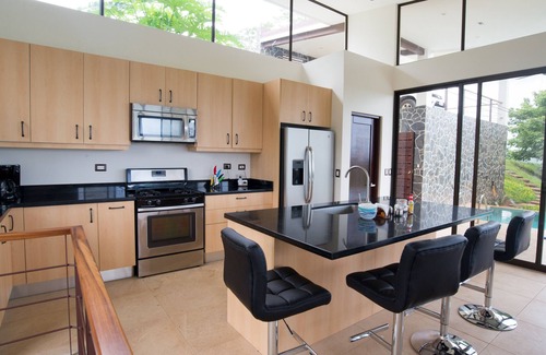 Playa Grande Maison | Gorgeous Playa Grande House - 4 BR / 3.5 BR - Lush Nature, Amazing Views/Sunsets