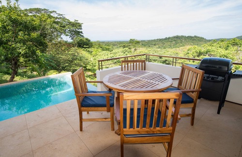 Playa Grande Maison | Gorgeous Playa Grande House - 4 BR / 3.5 BR - Lush Nature, Amazing Views/Sunsets