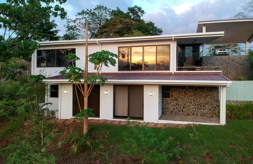 Playa Grande Maison | Gorgeous Playa Grande House - 4 BR / 3.5 BR - Lush Nature, Amazing Views/Sunsets