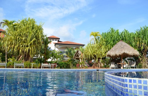 Esterillos Este Copropriété | Condo de luxe, piscine magnifique. Playa Bejuco