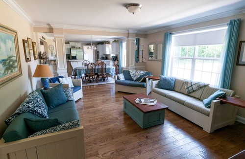 Surry Maison | Superbe vue sur la rivière / Plage privée - Peaceful Country Home près de Williamsburg