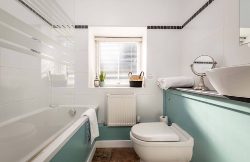 Ladybank Cottage | «Weebothy» Self Catering dans la campagne Steading Lieu avec bain à remous