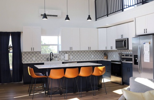 Llano County Maison | Gorgeous, Secluded Hill Country Escape Near River + Game room!