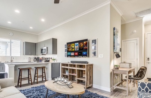 South Arlington Villa | ❤️ Superbe Villa Bleue Super Propre pour 4 personnes + Parking + Wifi PRIX RÉDUIT!