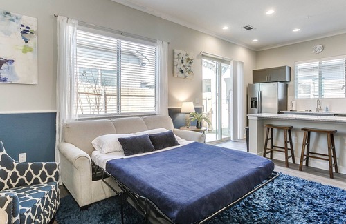 South Arlington Villa | ❤️ Superbe Villa Bleue Super Propre pour 4 personnes + Parking + Wifi PRIX RÉDUIT!