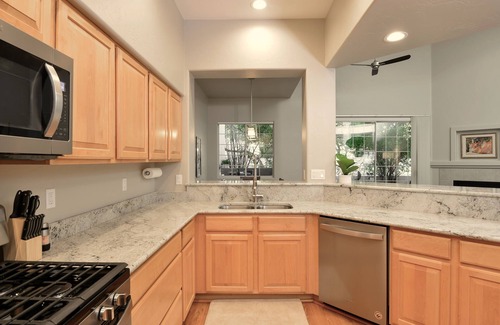 Carmel Pointe Maison | Magnifique maison de ville au coeur de la vallée d'Oro - 2 BD, 2 BA