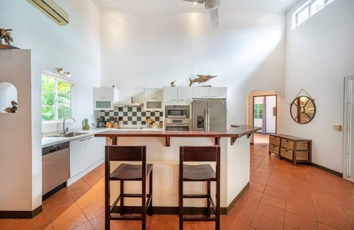 Canafistula Cottage | Gorgeous Tropical Villa, guest Home, Pool, Garden