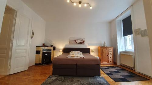 Schottenfeld Appartement | Gorgeous Viennese Apartment 10 min to City Center
