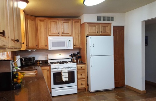 Oro Valley Maison | Gorgeous Views, Landscaping, Pristine Pool Near Catalina Mountains, WiFi, More!