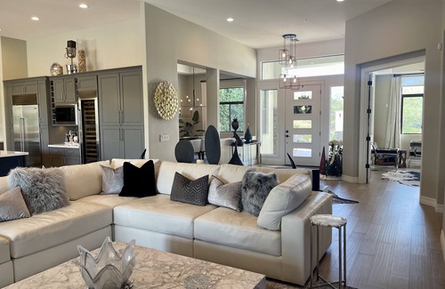 Paradise Valley Village Maison | Gorgeous, Well Appointed Modern Home in Prime Location