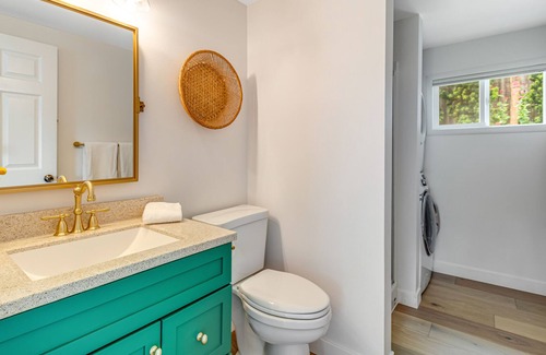 Camano Island Cabine | Gorgeously renovated home with Saratoga Passage views - 1 block to the beach