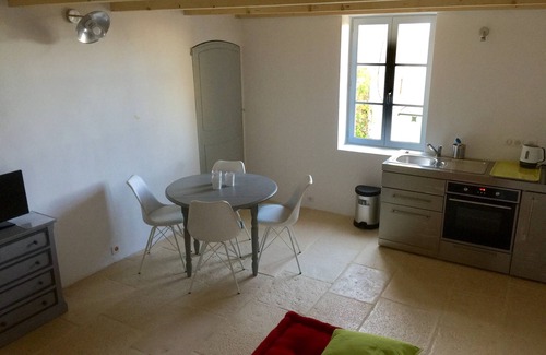 Bargeme Maison | Gorges du Verdon Maison de charme 4 pers Village classé Patio ombragé privatif