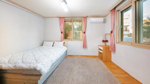 Toseong Maison | Goseong Gamnamu Pension