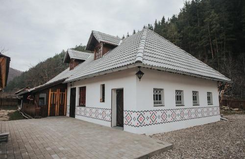 Vama Buzaului Maison | Gospodaria Lui Nea Ion