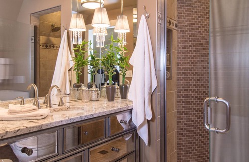 Trumansburg Lit Et Petit-Déjeuner | Gothic Eves Inn and Spa Bed and Breakfast