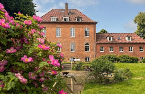 Warnkenhagen Maison | Gottin Manor House - Manor House