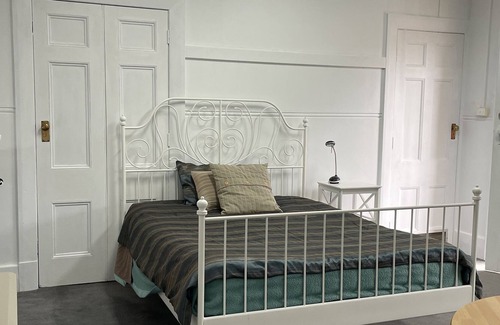 Goulburn Appartement | Goulburn CBD Bedsit Apartment