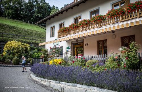 Unterkreuschlach Maison | Gourmetbauernhof Mentebauer