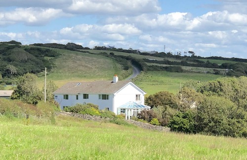 Crynant Maison | Gower Rhossili 6 chambres pour 12 personnes en bord de mer, maison de vacances avec grand jardin.