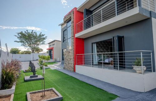 Cork Maison | Grace House, Mkhuhlu, spacious 4-bedroom house