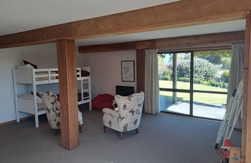 Richmond Heights Maison | Grace Terrace - Large family home