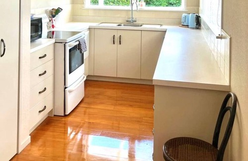 Tauranga South Maison | Graceful Character Cottage In The Leafy Avenues