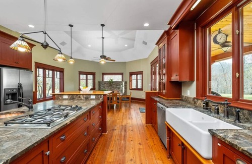 Nellysford Maison | Graceland - A Magnificent Estate on 14 Acres