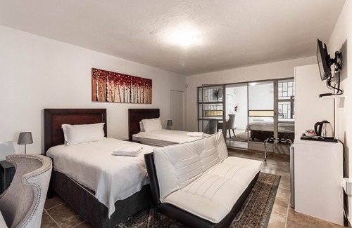Akasia Hôtel | Graceland Conference & Lifestyle Centre