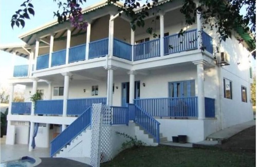 Black Rock Maison | Grafton Grove