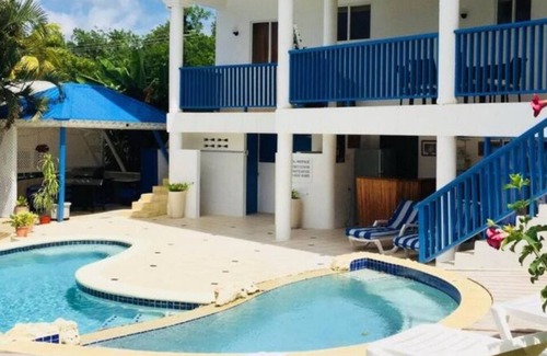 Black Rock Maison | Grafton Grove
