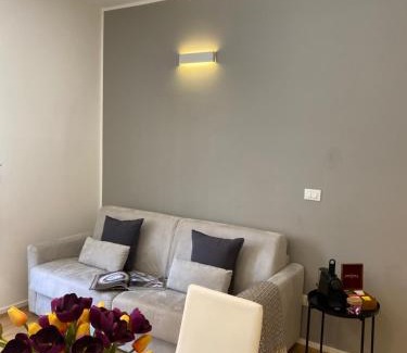 Chinatown Appartement | Gramsci 2 - Cozy Apartment near Sempione Park!