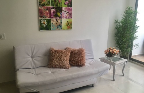 Guatape Maison | Gran apartamento en plaza principal