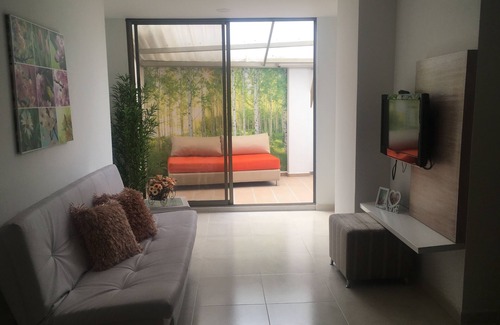 Guatape Maison | Gran apartamento en plaza principal