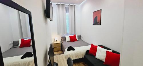Badalona Appartement | Gran apartamento ideal grupos muy cerca Barcelona