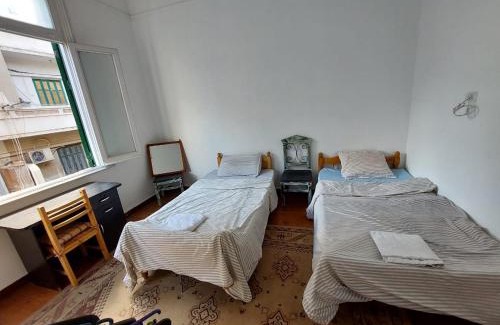 Bab Sharqi Maison | Granada private bedroom for men only