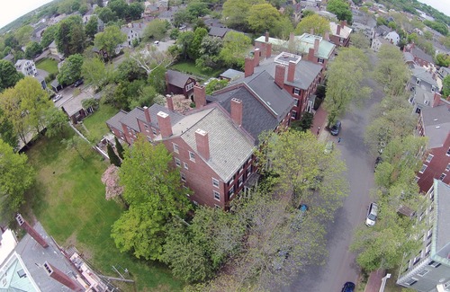 Salem Maison | Maison en brique du Grand 1820 au coeur de Salem historique
