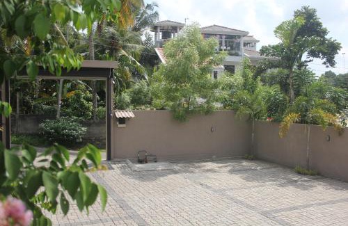 Thalawatugoda Hôtel | Grand 7 Hotel Thalawathugoda