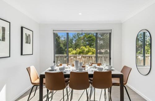 Heathwood Maison | Grand and Serene Family Stay with Alfresco Living