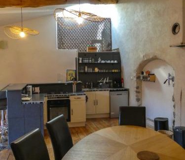 Chatillon-en-Diois Appartement | Grand appartement cœur de village