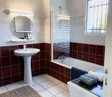 Saint-Paul-les-Dax Appartement | Grand appartement en résidence calme avec piscine
