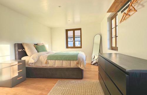 Steinbrunn-le-Bas Appartement | Grand appartement chaleureux